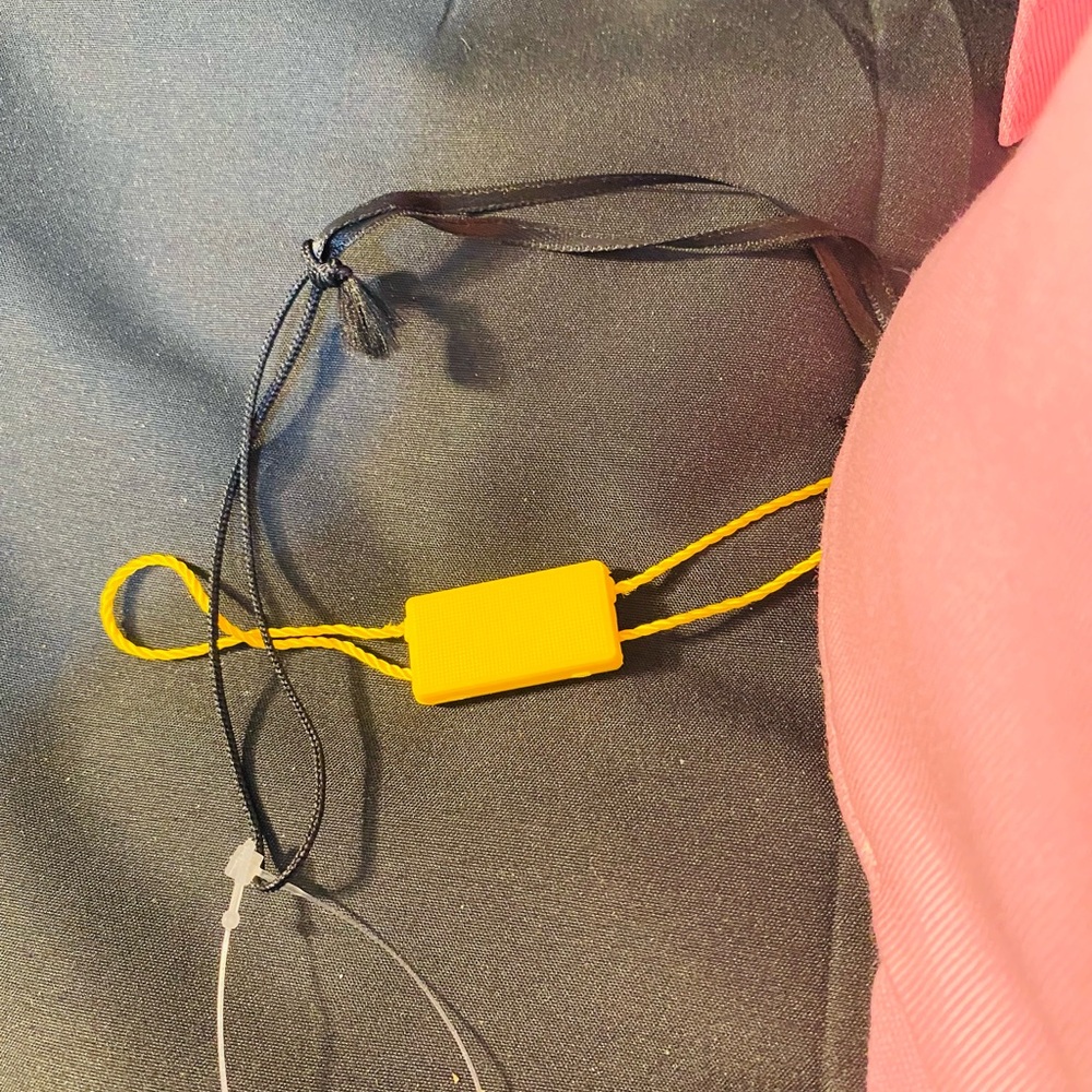 Ferragamo Gancini Baseball Cap - Picture 9 of 10